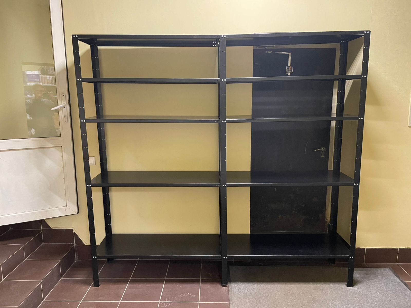 Металлические стеллажи