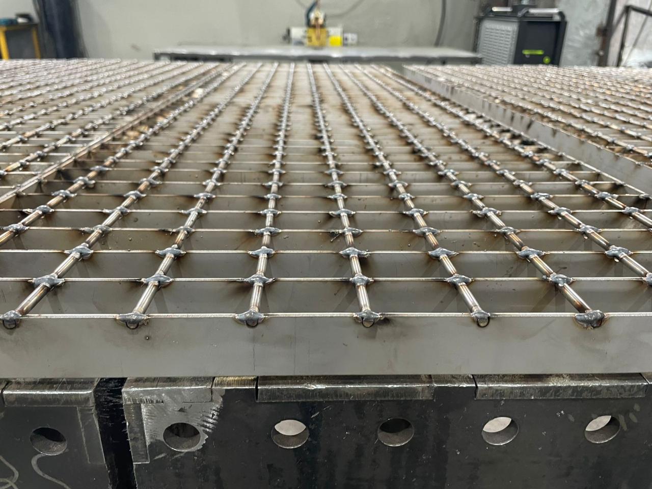 Сварной решетчатый настил заказать